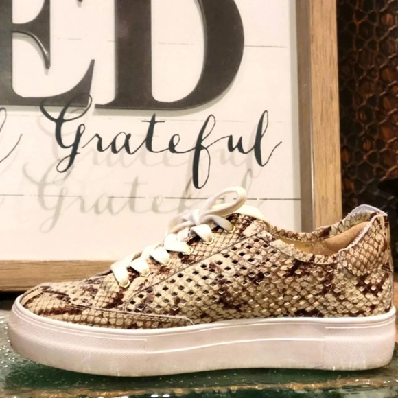 Vince Camuto Karshey Lace-up Platform Multi Snake Sneakers Wmns 7.5 - Picture 4 of 13